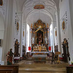 Im Innern der Kirche St. Peter