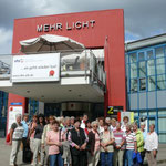 ..die LandFrauen vor dem Lichtmuseum (Foto:E.Becker)