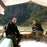 Thomas en Christoph in de boot.