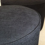 Série de poufs taille XL en tissus Dolce Lino et Jabana de chez JAB