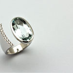 bague or blanc palladié, aigue marine et diamants