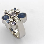 bague or blanc palladié, saphirs multicolores et diamants