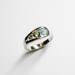 bague or blanc, aigue marine, grenat démantoïde et diamant cognac