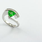 bague or blanc palladié, tsavorite et diamants