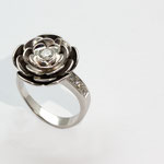 bague fleur or blanc diamants