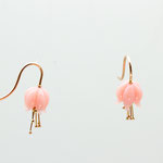 boucles d'oreilles or rouge cloches de muguet opale rose