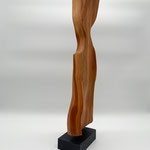 Skuptur aus Kirschholz 35cm 2026