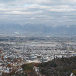 比良山系を望む