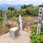 浅草岳山頂