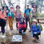やっと岩橋山山頂へ