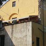 ITALIE TAGGIA Scuola Giovanni Ruffini, cadran repeint avec la façade ! (MS)