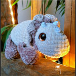 Tris triceratops amigurumi