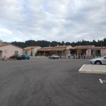 Le centre du village avec boulangerie, mairie et petite école