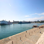 Marseille vue de la digue du large