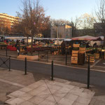 Un marché de bonne heure