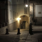 The cathedrals northern gate at night