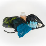 Laundry supplies: Laundry detergent, clothes pins, line, bag