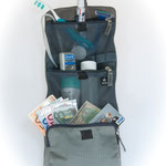 Toilet bag with privacy pocket