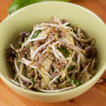 Slow Carb Pasta mit Sesambeef & Sprossen