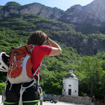 Wo soll da der Klettersteig sein? Am Startpunkt in Cadine.