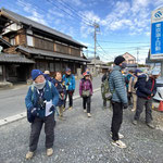 下新河岸廻船問屋伊勢安（伊勢屋：齋藤家）の前で