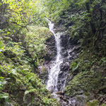 ザリクボの滝