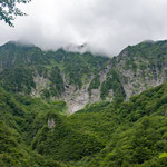 幽ノ沢の岩壁