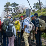 野毛大塚古墳で幹事の説明を聞く