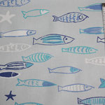 besch. Baumwolle - Fische blau, türkis, weiß mit Seesternen - hellgraugrundig - 1,6 m breit - AUSVERKAUFT 