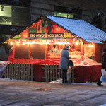 Les petites maisons du marché de Noël, ici Noël n'était que le 7 janvier donc les cahutes sont encore là 