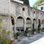 La cour du monastère