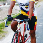 De ciclista en Ambato cuando era joven