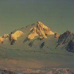 1974: Aiguilles de Chardonnet: Südlich des Gipfel tobt der Punk - hier super Touren und immer alleine.