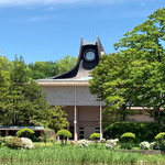 千秋公園・秋田市文化創造館（旧・県立美術館）