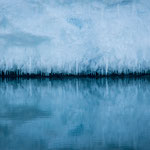 White and Blue - Eisbergdetail im Sermilik Fjord in Ostgrönland