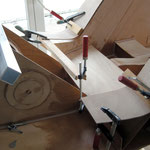 Auxiliary constructions make it easier to fit in.