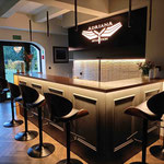 Un espace détente bar / salon