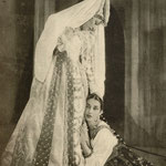 Janina Brochwiczówna i Karin Tiche w sztuce Król włóczęgów Lwów 1937 