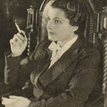  Irena Borowska jako Helena w przedstawieniu Walący się dom ( T.Mały Warszawa 1937 )