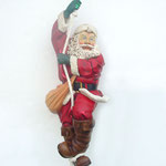 Figura de Santa Claus colgando de una cuerda