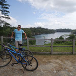 Fahrradfahren auf Pulau Ubin / Cycling on Pulau Ubin