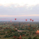 Balloon over Bagan I