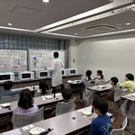 生徒さんも真剣に座学を受講中です！