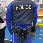 警察官帯革装備中！