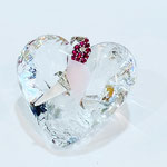 K18WGシェル・ピンクオパール・ルビー・ダイヤブローチ（鳥モチーフ）　PO：1.20ct　R：0.10ct　D：0.06ct　全長：2.6cm　￥74,000（税込）