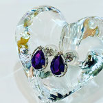 K18WGアメジストピアス　ペアシェイプカット　縦：8mm 幅：6mm  （キャッチ留め式）￥22,000（税込）