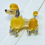 K18WGシェル・イエローシェル・ダイヤブローチ　D：0.08ct    外径：約3cm×2.7cm　￥68,000（税込）