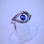 Ptサファイヤ・ダイヤリング(Dancing Stone) S：0.25ct　D：0.04ct  地金重量：2.542g 　¥110,000(税込)