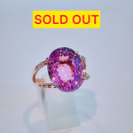 K18PGクンツアイト・ダイヤリング（オーバルミックスカット）　KN：10.25ct 　D:0.10ct 　現行サイズ：13番　￥245,000（税込）　