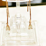 K18PGダイヤピアス　D:0.26ct（ペアシェイプ）　￥58,000（税込）